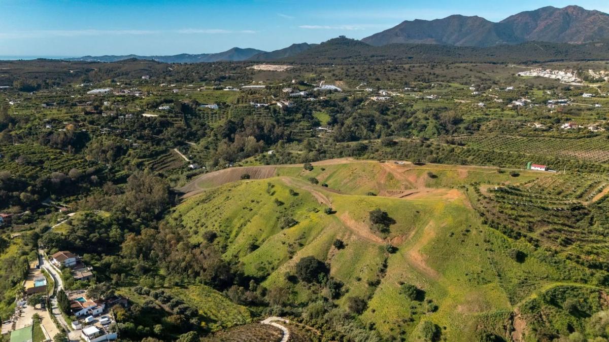 Land for sale in Alhaurín el Grande, Malaga photo 3