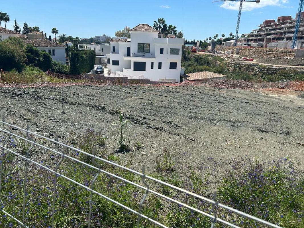 Terreno en venta en Benahavís, Malaga photo 3
