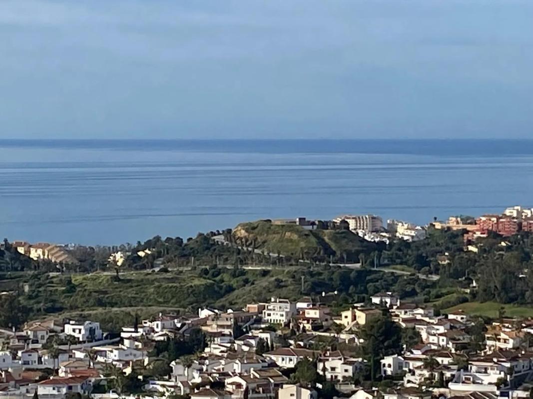 Terreno en venta en Benalmádena, Malaga photo 1