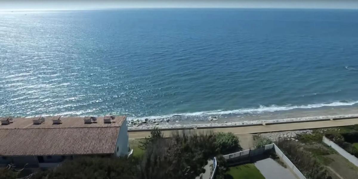 Terreno en venta en Estepona, Malaga photo 1