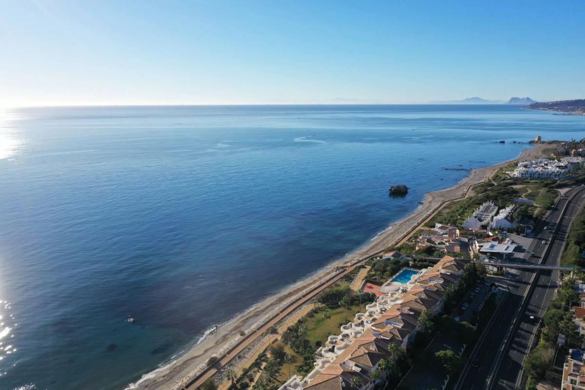 Terreno en venta en Estepona, Malaga photo 4
