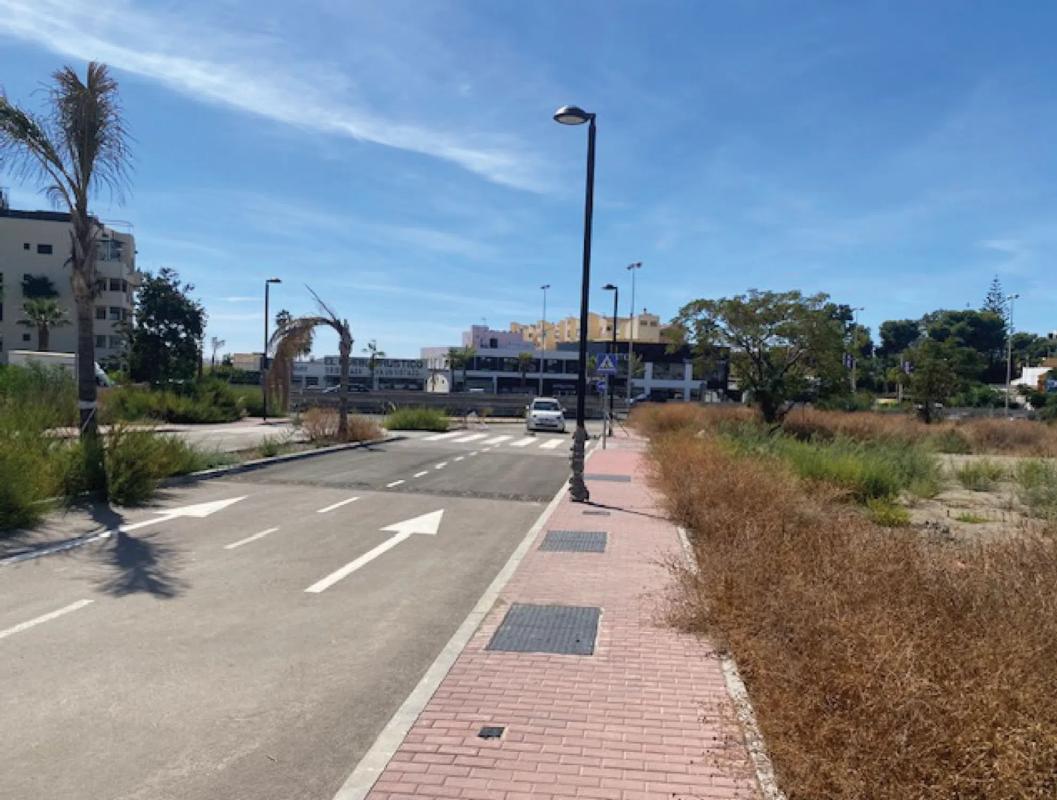 Działka na sprzedaż w Estepona, Malaga photo 2