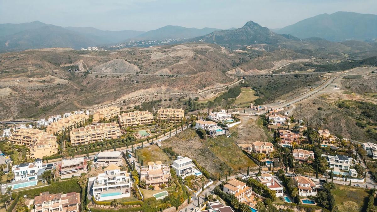 Terreno en venta en Benahavís, Malaga photo 5