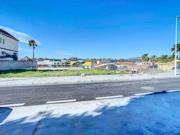 Terreno en calle Carolina photo 4