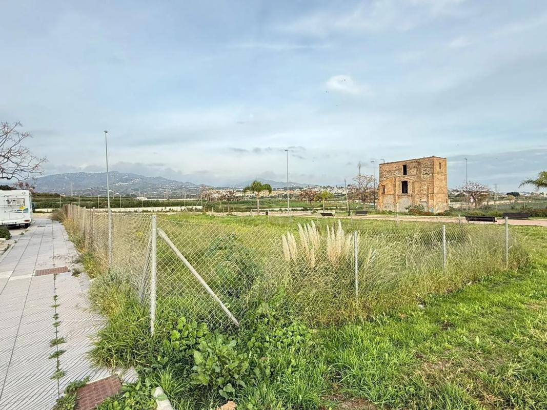 Terreno en venta en Torre del Mar, Malaga photo 2