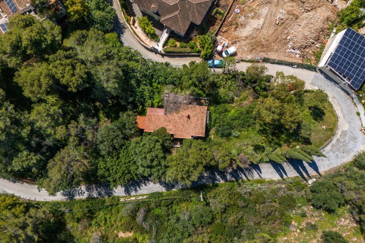 Terreno en venta en Marbella, Malaga photo 1