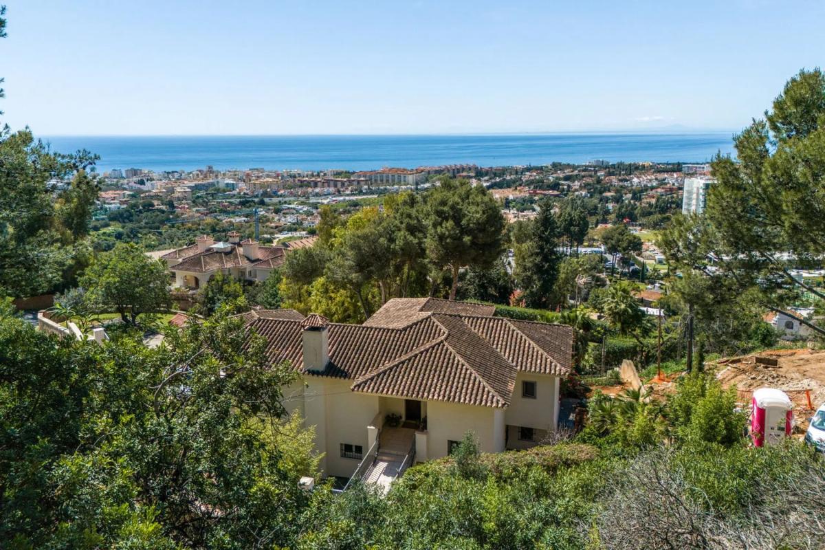 Terreno en venta en Marbella, Malaga photo 3