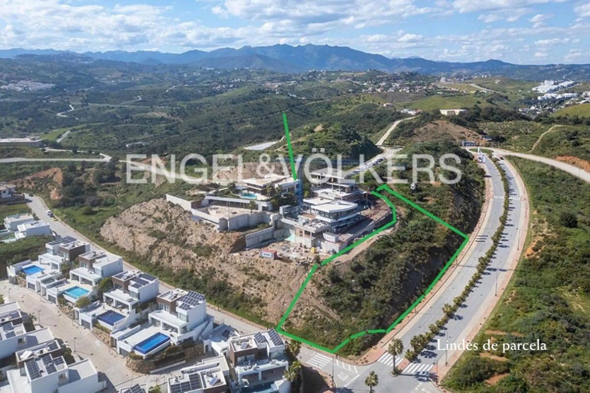 Terreno en venta en Mijas, Malaga photo 1