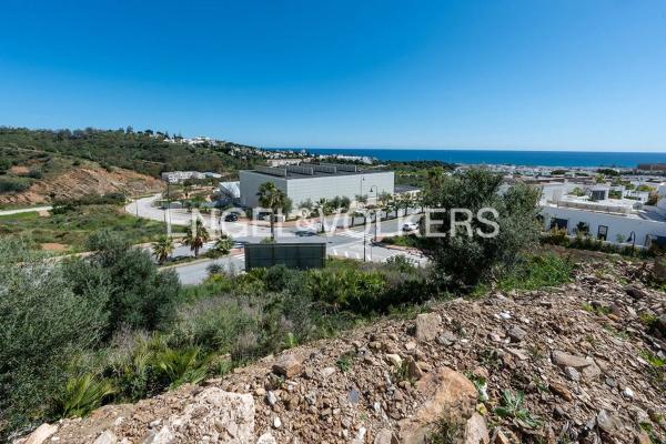 Terreno en Barrio La Cala de Mijas thumbnail 1