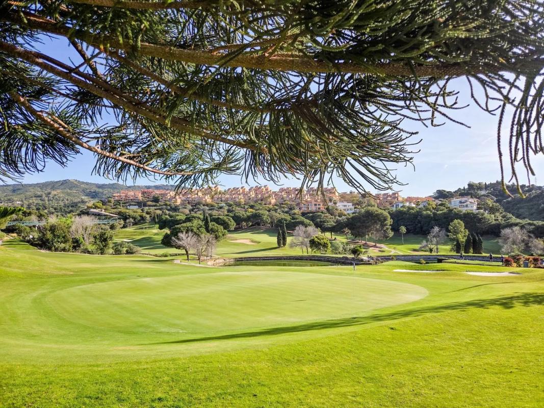 Terreno en venta en Marbella, Malaga photo 5
