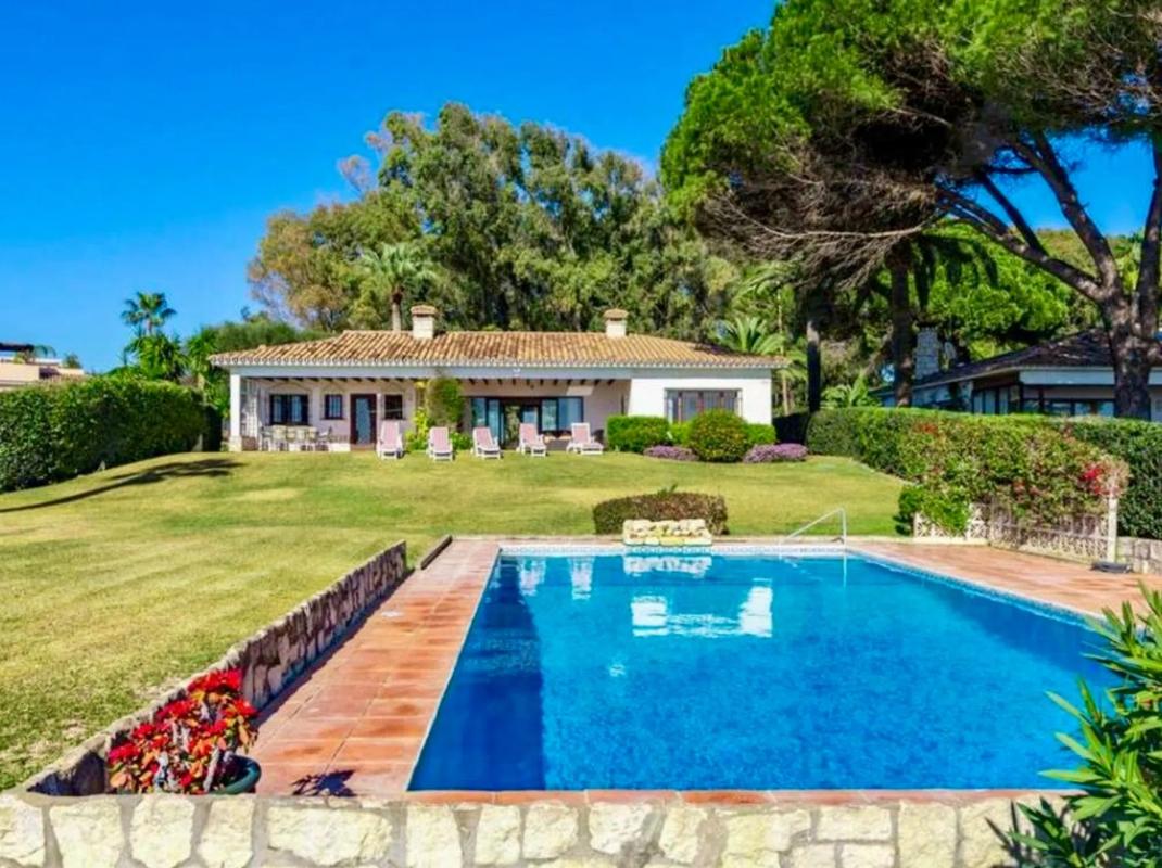 Terreno en venta en Estepona, Malaga photo 5