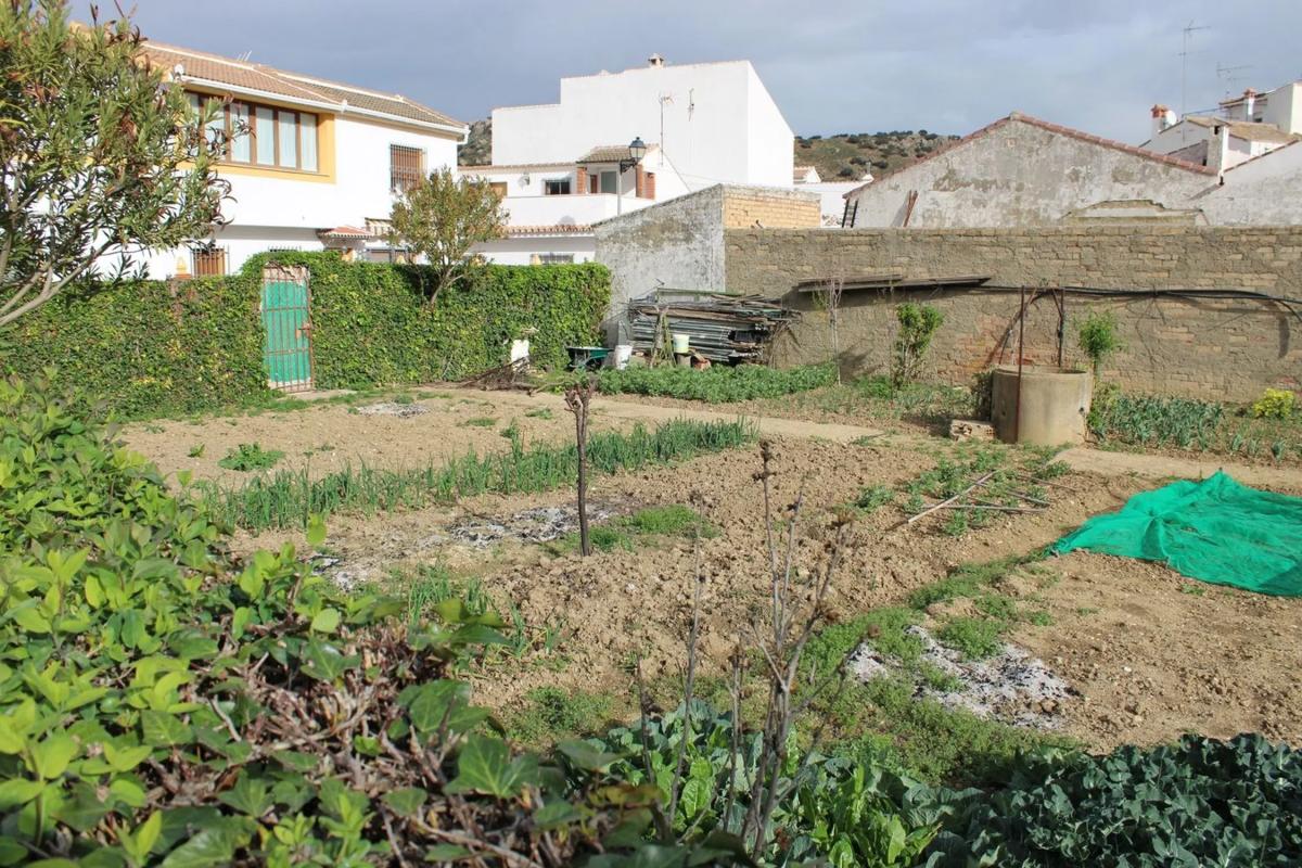 Terreno en venta en Cuevas del Becerro, Malaga photo 1