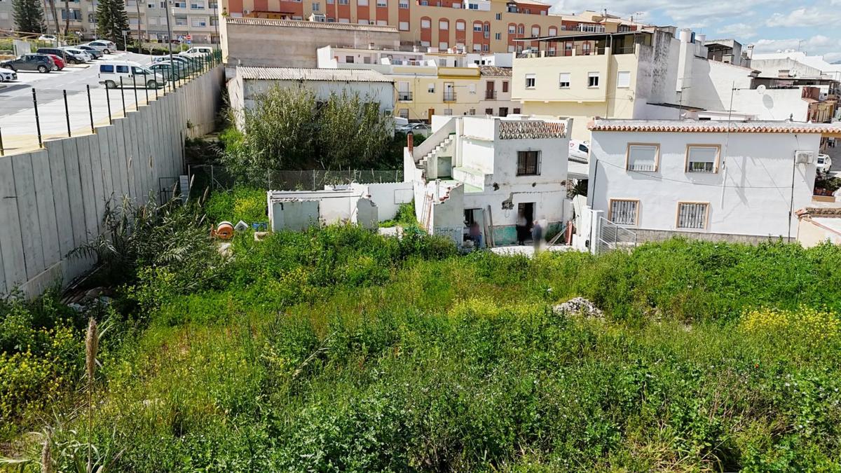 Terreno en venta en Coin, Malaga photo 1