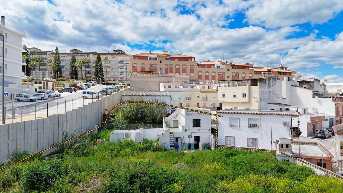 Terreno en venta en Coin, Malaga photo 2