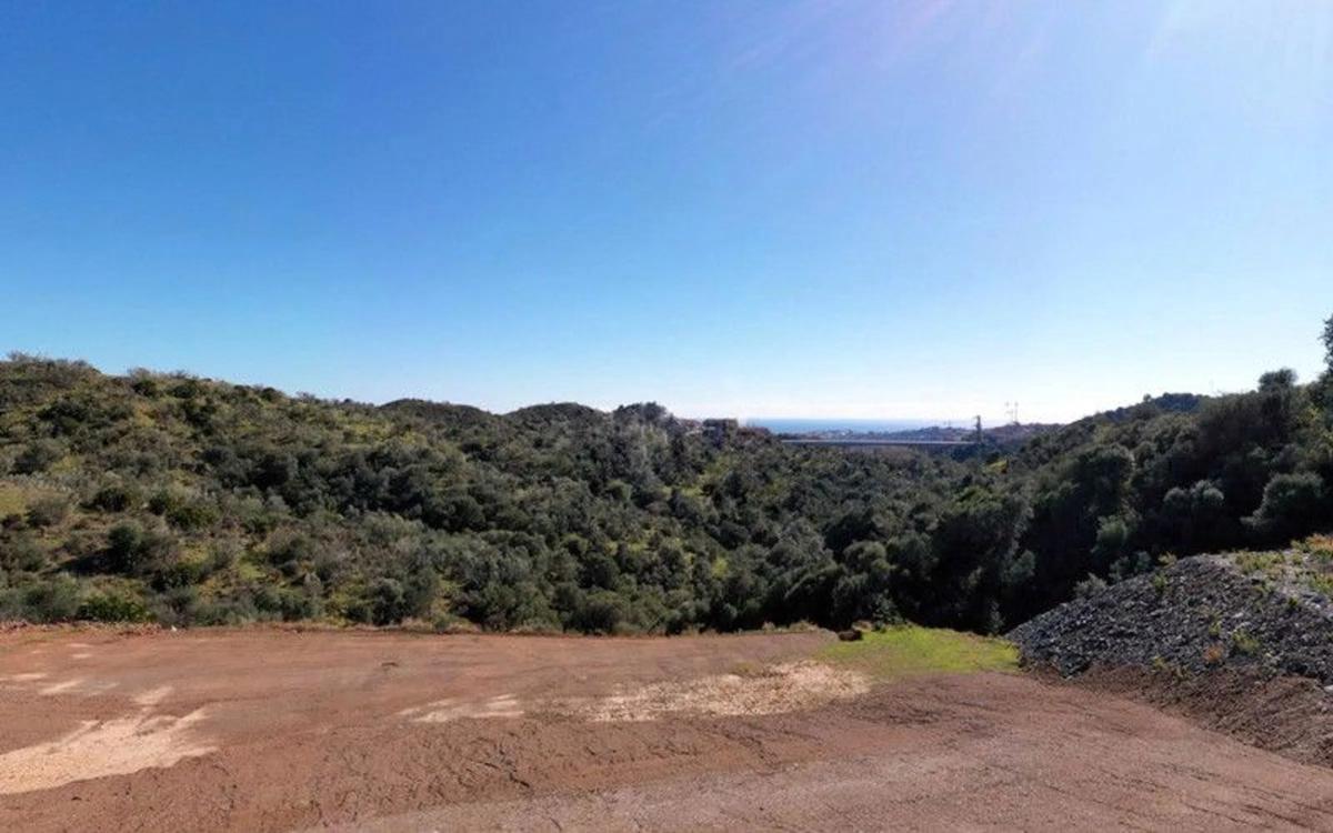 Terreno en venta en Benahavís, Malaga photo 4