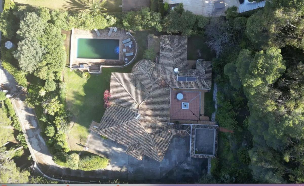 Land for sale in Estepona, Malaga photo 3