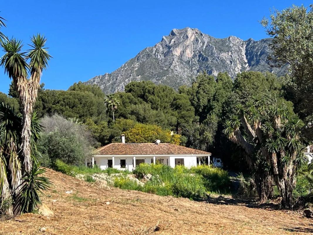 Terreno en venta en Marbella, Malaga photo 3