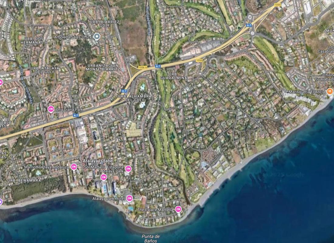 Terreno en venta en Marbella, Malaga photo 1