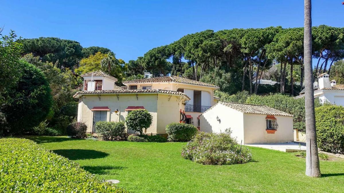 Land for sale in Marbella, Malaga photo 1