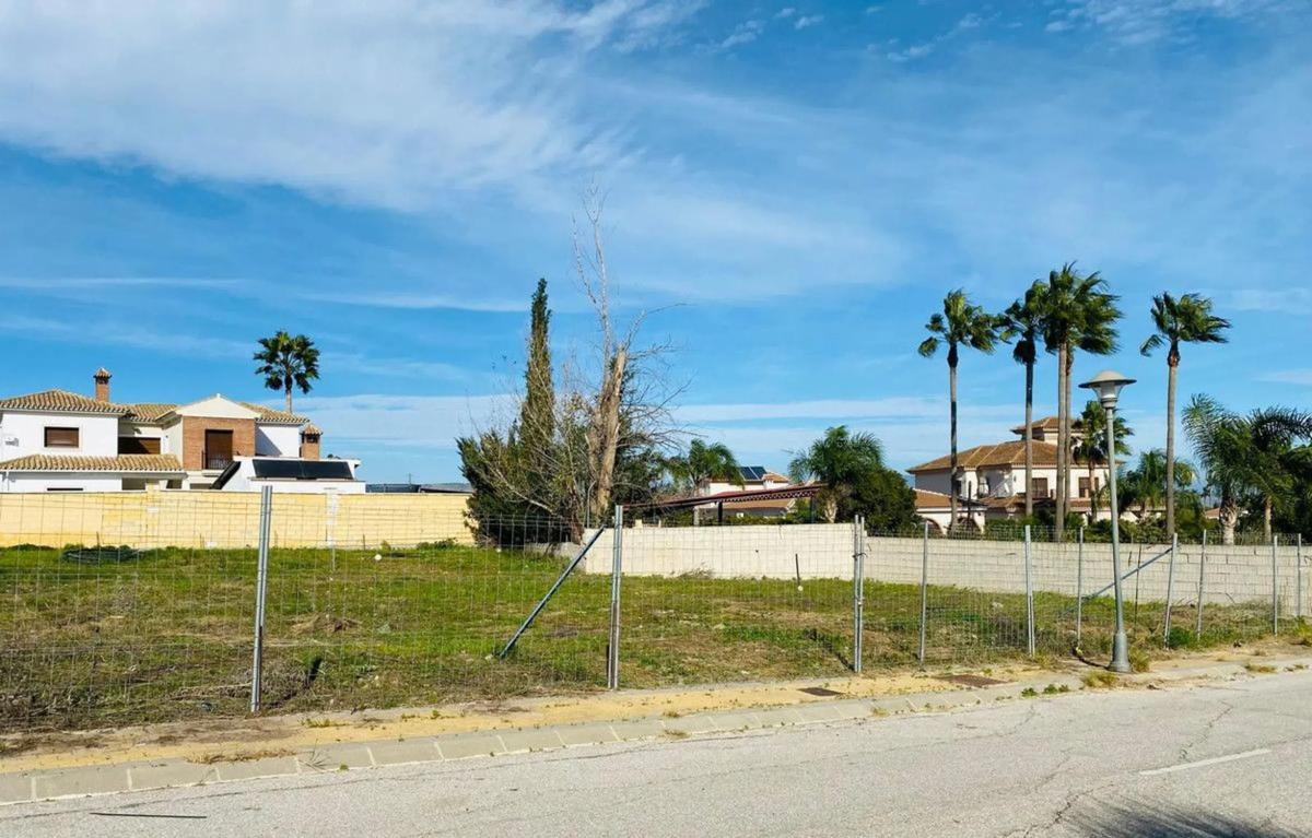 Terreno en venta en Alhaurín el Grande, Malaga photo 2