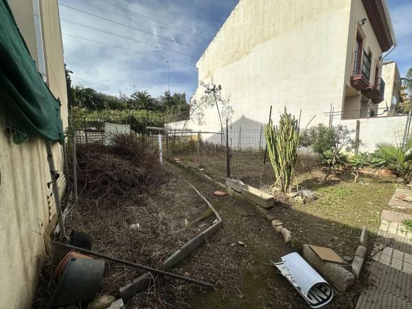 Terreno en calle Matías Lara Larita photo 1