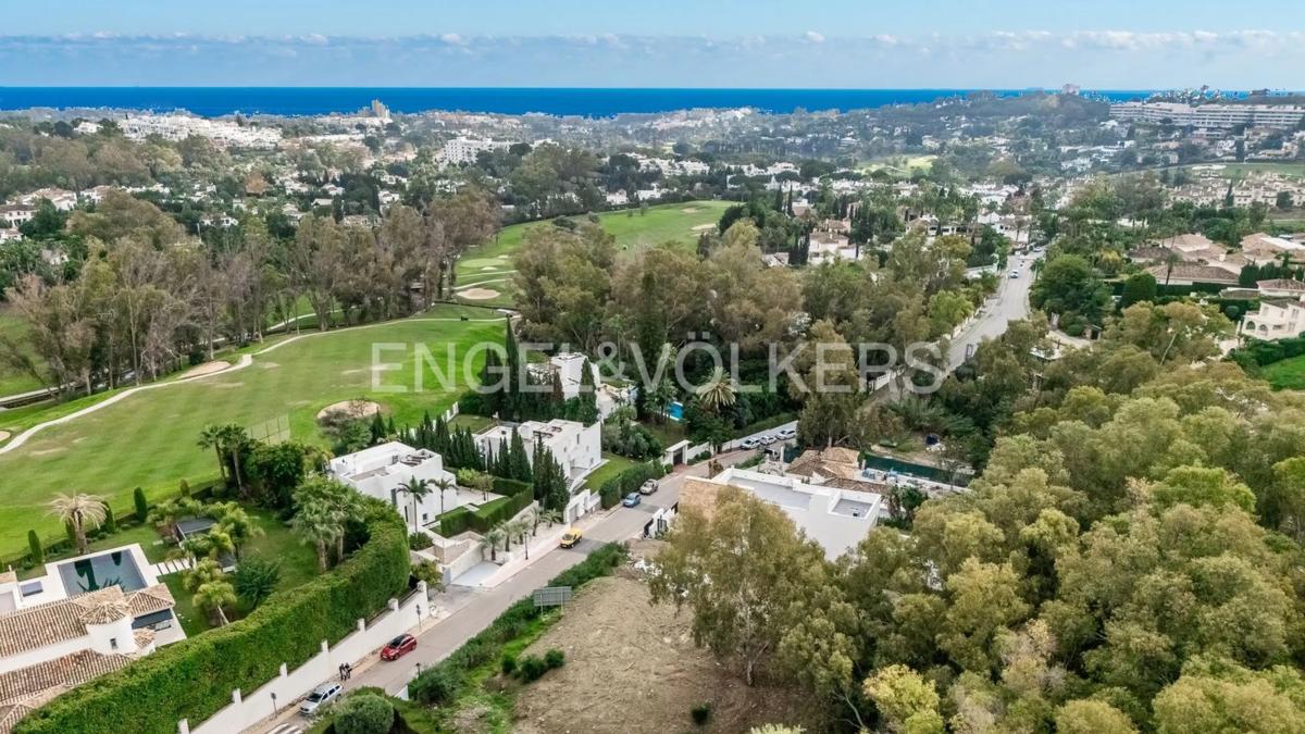Terreno en venta en Marbella, Malaga photo 3