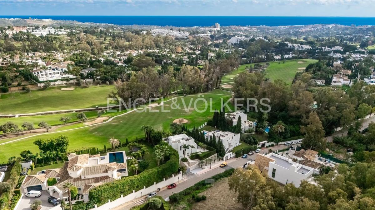 Terreno en venta en Marbella, Malaga photo 5