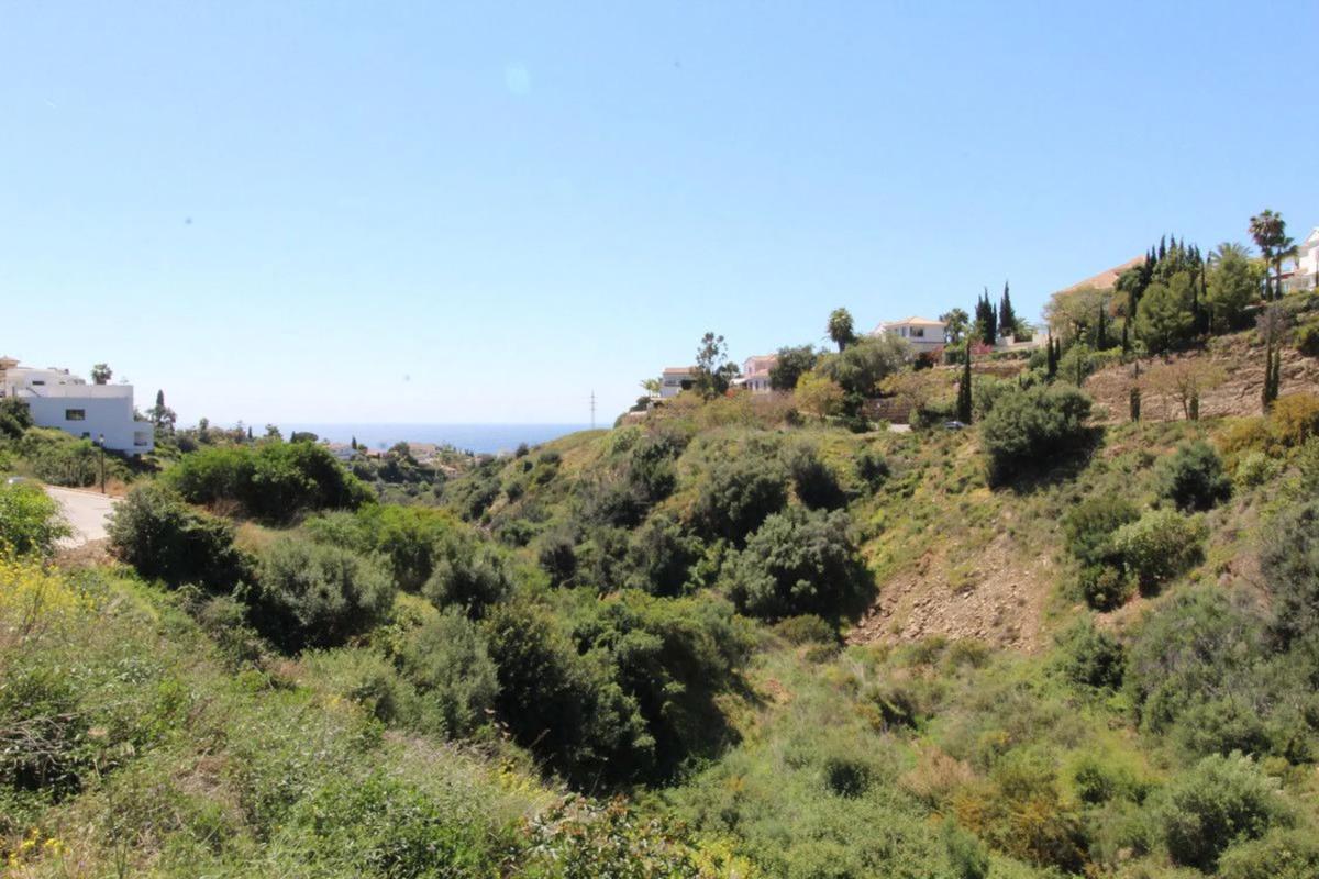 Terreno en venta en Marbella, Malaga photo 1