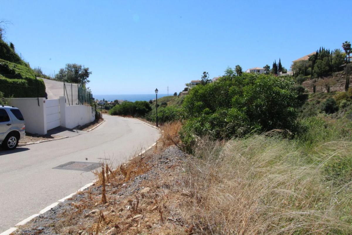 Terreno en venta en Marbella, Malaga photo 2