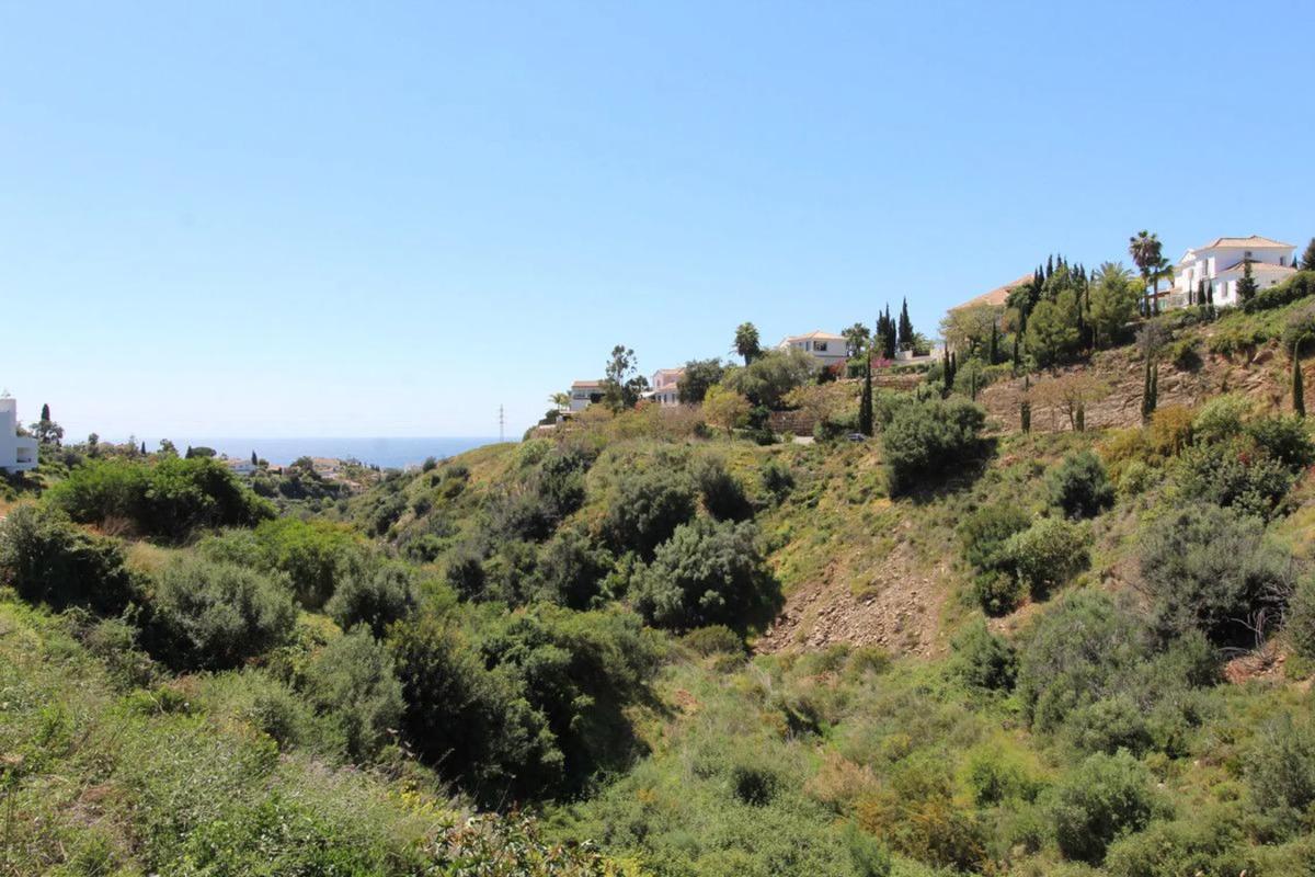 Terreno en venta en Marbella, Malaga photo 3