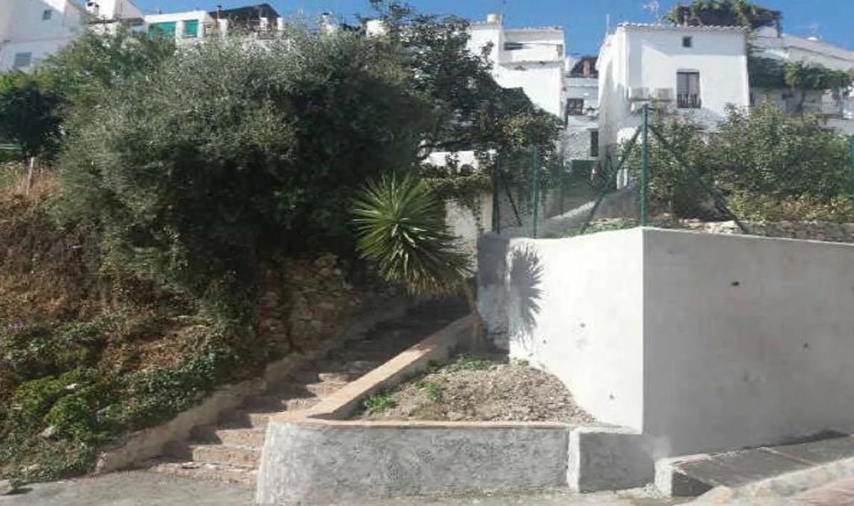 Terreno en venta en Competa, Malaga photo 2