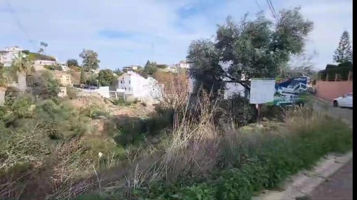 Land for sale in Fuengirola, Malaga photo 1