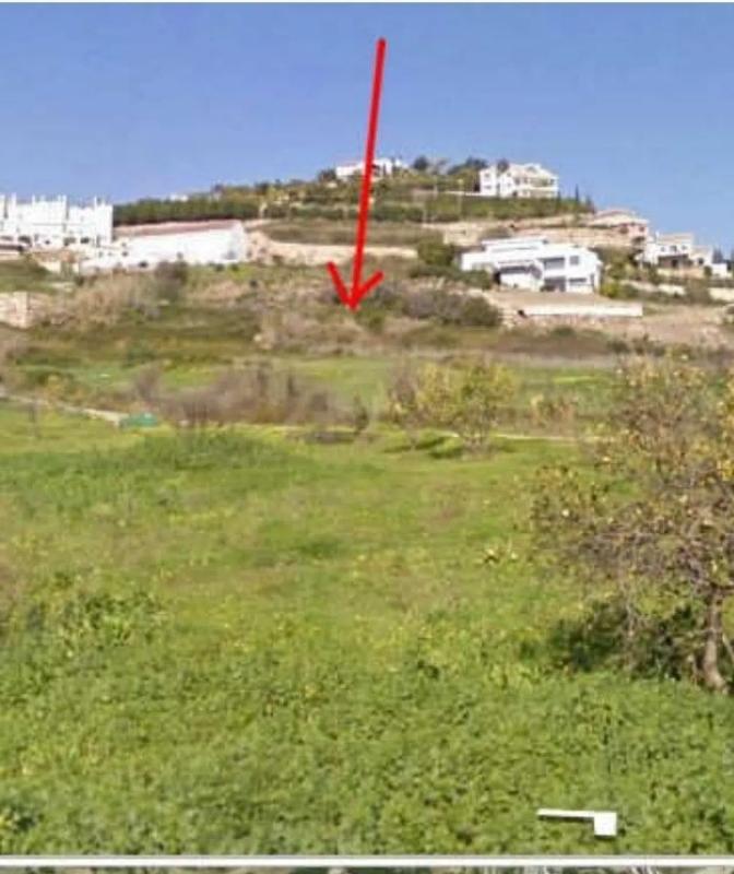 Terreno en venta en Benahavís, Malaga photo 1