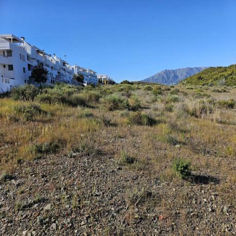 Terreno en calle Sierra de Grazalema thumbnail 1