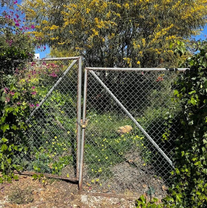 Terreno en venta en Marbella, Malaga photo 1
