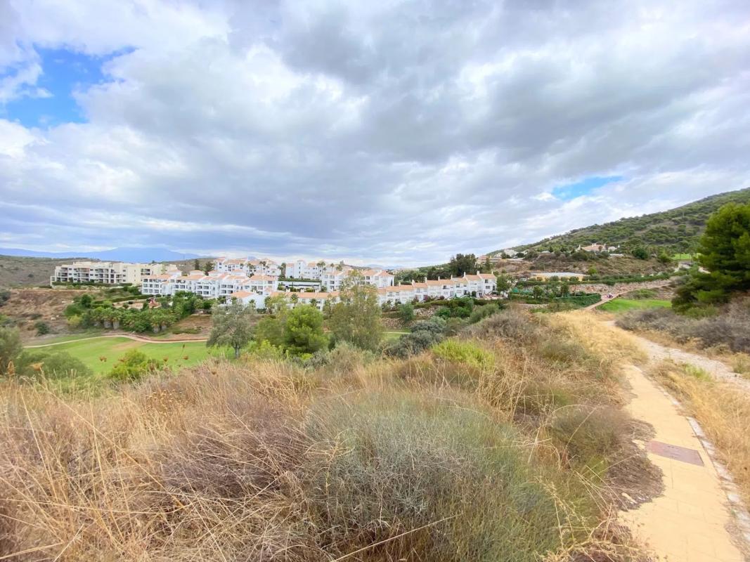 Land for sale in Alhaurín el Grande, Malaga photo 3