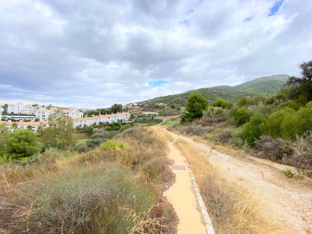 Land for sale in Alhaurín el Grande, Malaga photo 4