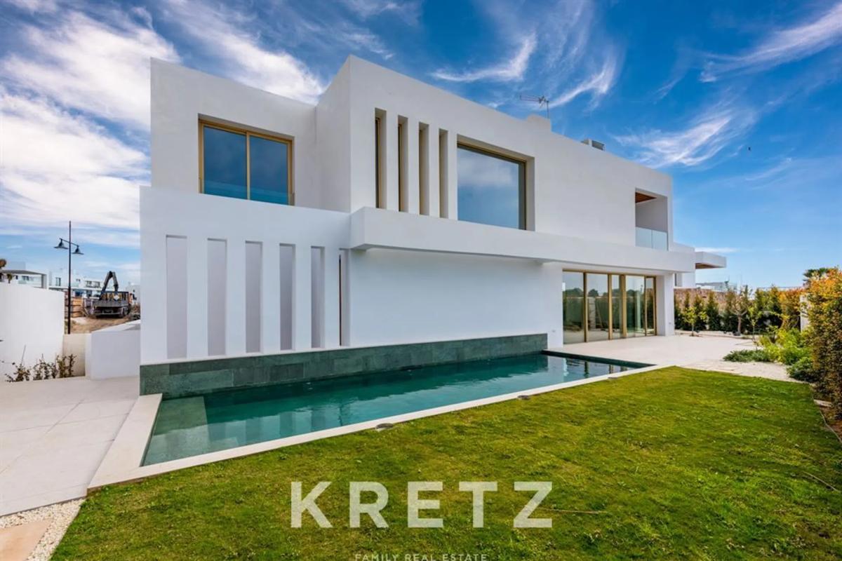 Terreno en venta en Fuengirola, Malaga photo 2
