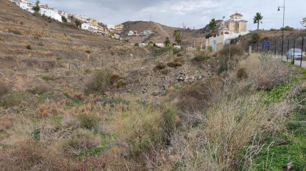 Terreno en calle Molino del Agua photo 1