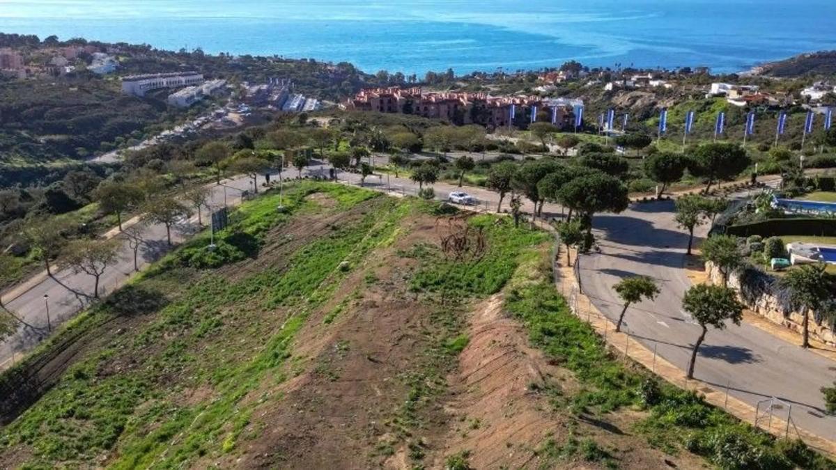 Terreno en venta en Manilva, Malaga photo 2