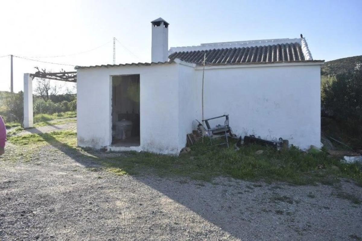 Terreno en venta en Casares, Malaga photo 2