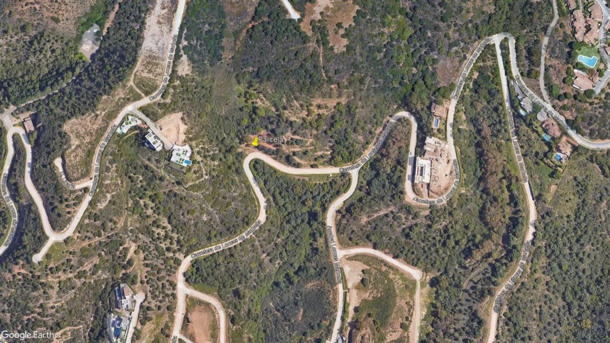 Terreno en venta en Marbella, Malaga photo 1