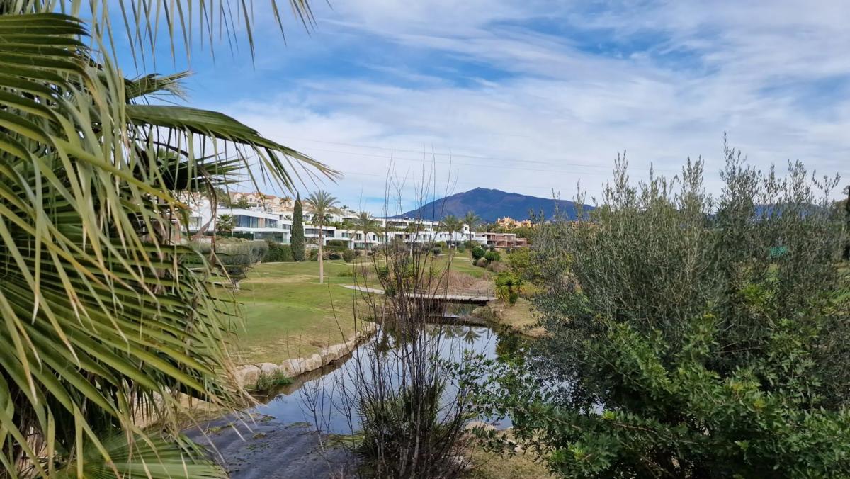 Działka na sprzedaż w Estepona, Malaga photo 5