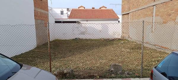 Terreno en calle Calderón de la Barca s/n photo 4