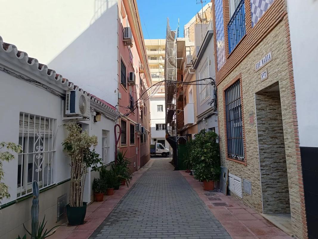 Terreno en venta en Fuengirola, Malaga photo 2