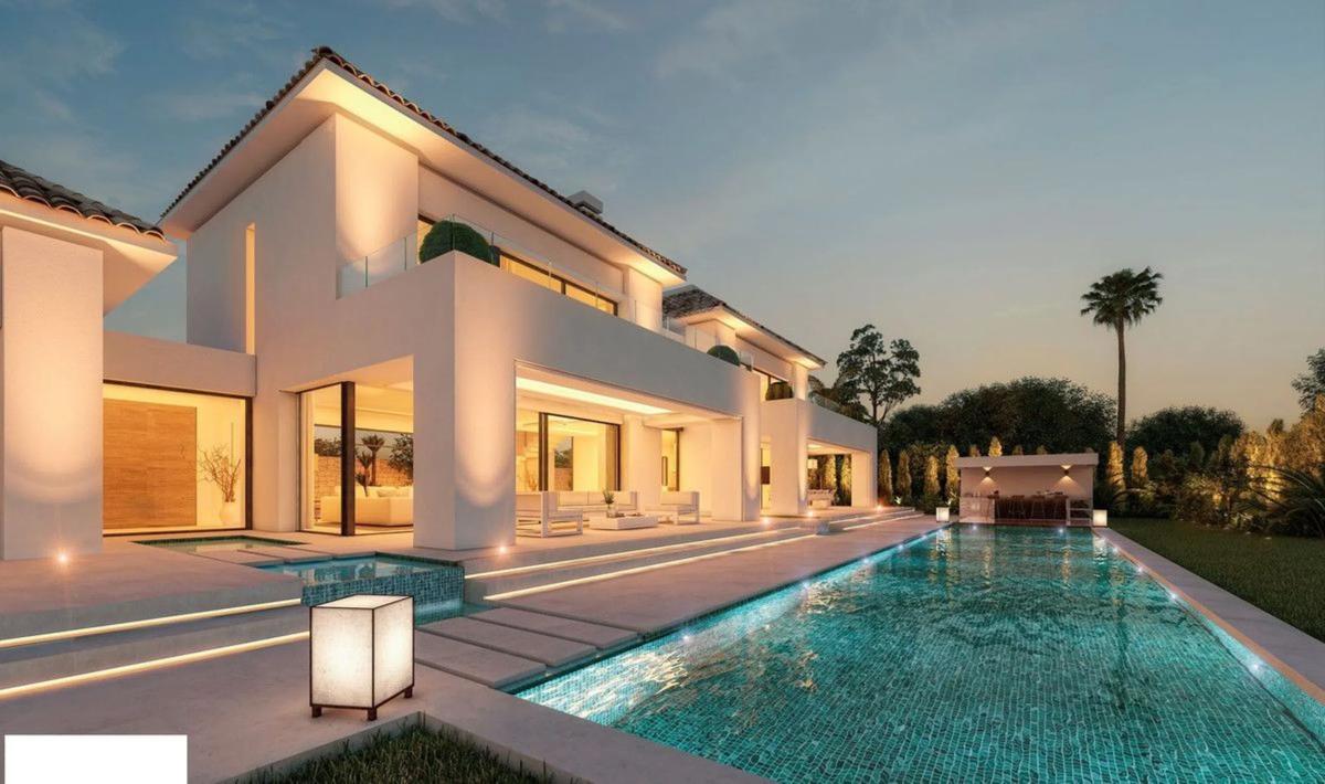 Terreno en venta en Marbella, Malaga photo 2