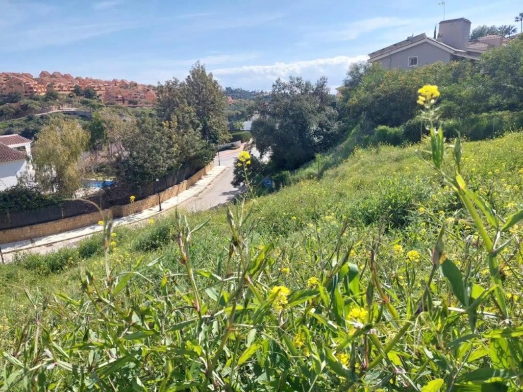 Terreno en venta en Marbella, Malaga photo 2