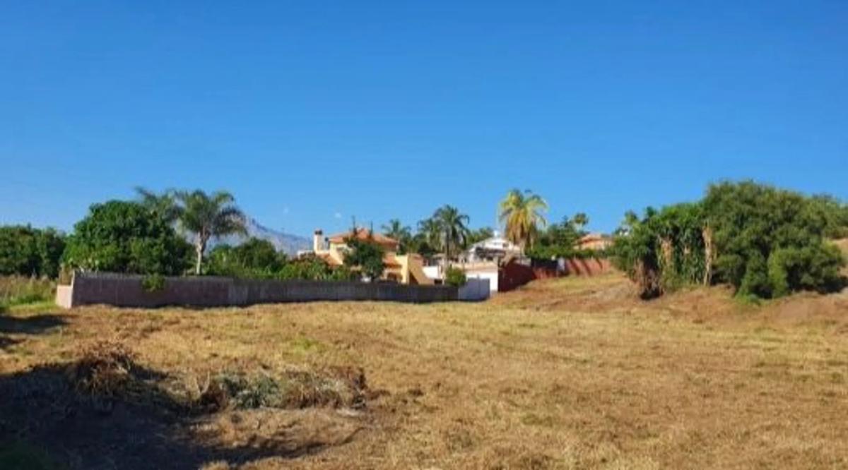 Terreno en venta en Marbella, Malaga photo 2