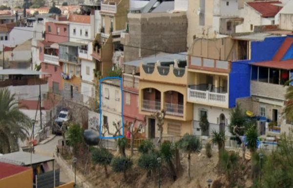 Terreno en calle Almendrillo photo 2