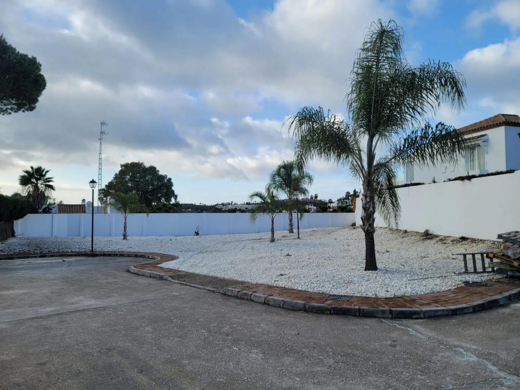 Terreno en venta en Marbella, Malaga photo 4